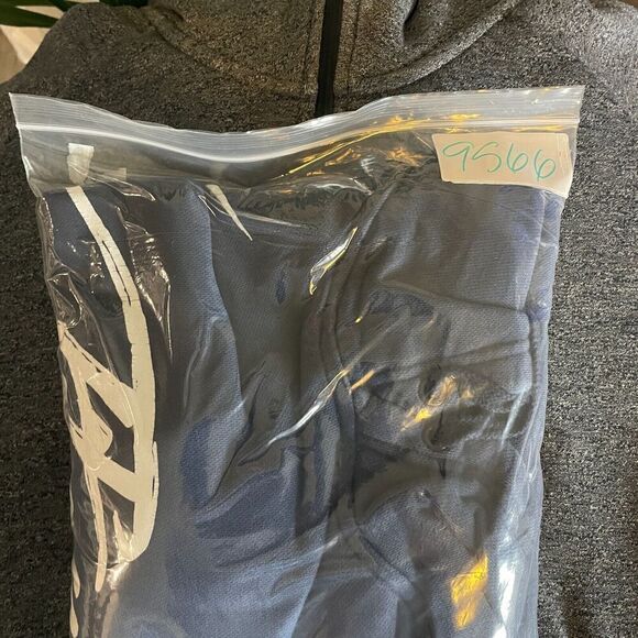 Nike Hoodie Mens Extra Large Blue Swoosh Sweatshirt Fleece Soccer - Picture 9 of 9